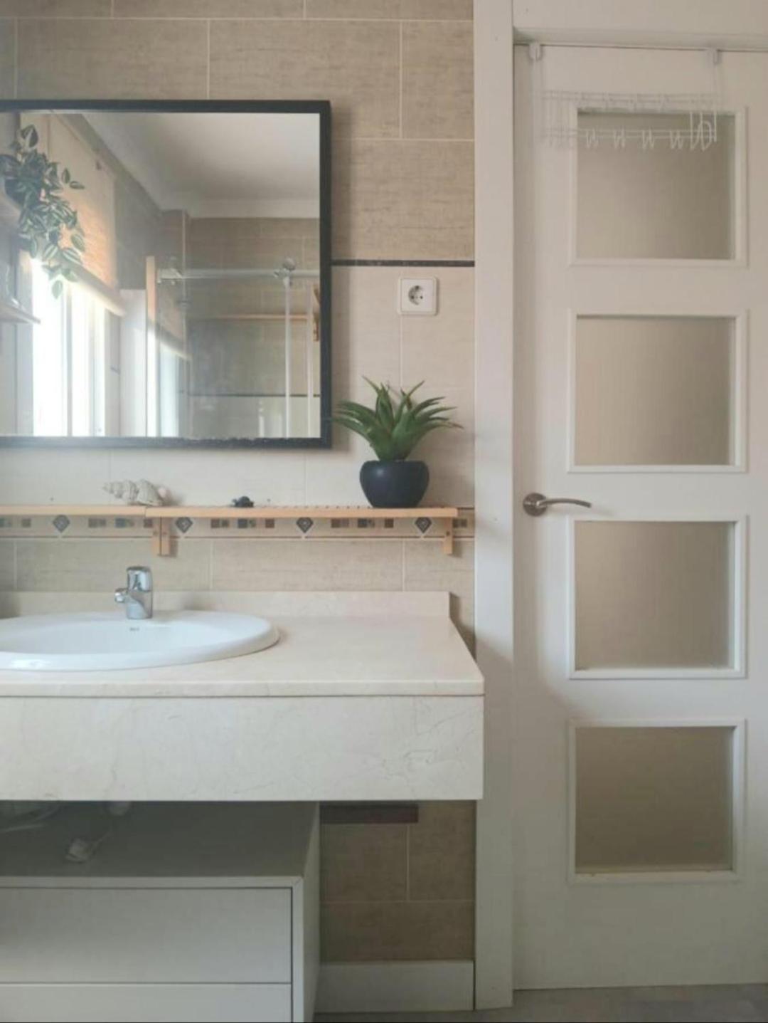 New City Penthouse Near Beach With Sunny Balcony ฟูเอนฮิโรลา ภายนอก รูปภาพ